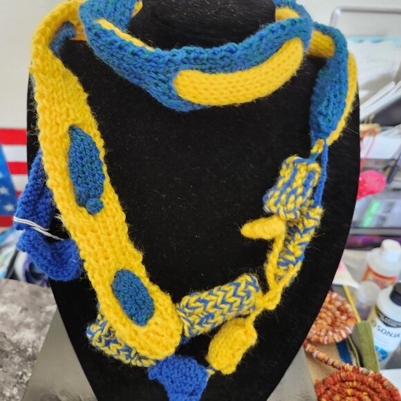 Necklace like free form scarf, knitted, new, my unique design, 40 in long. - Picture 3 of 4